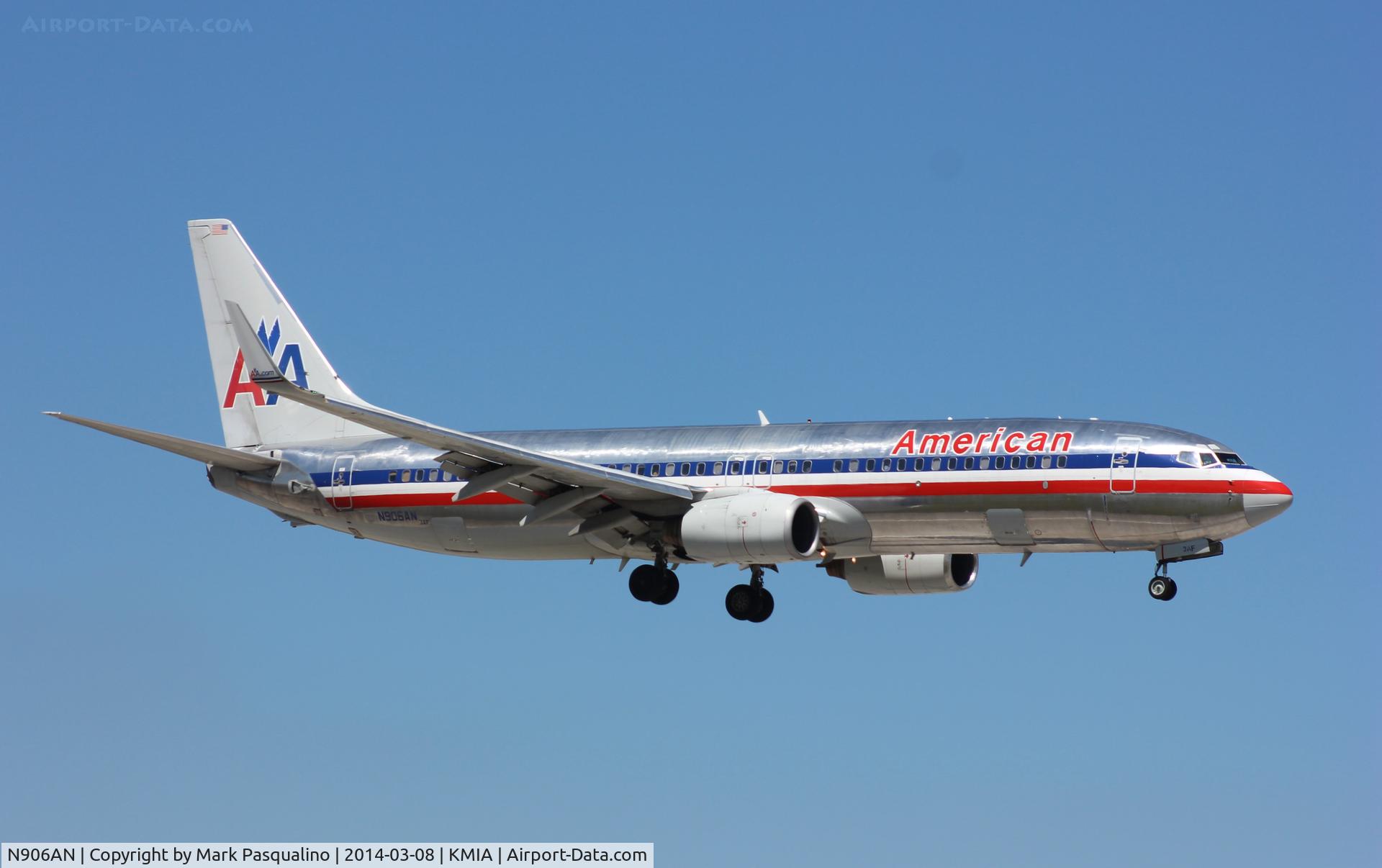 N906AN, 1999 Boeing 737-823 C/N 29508, Boeing 737-800
