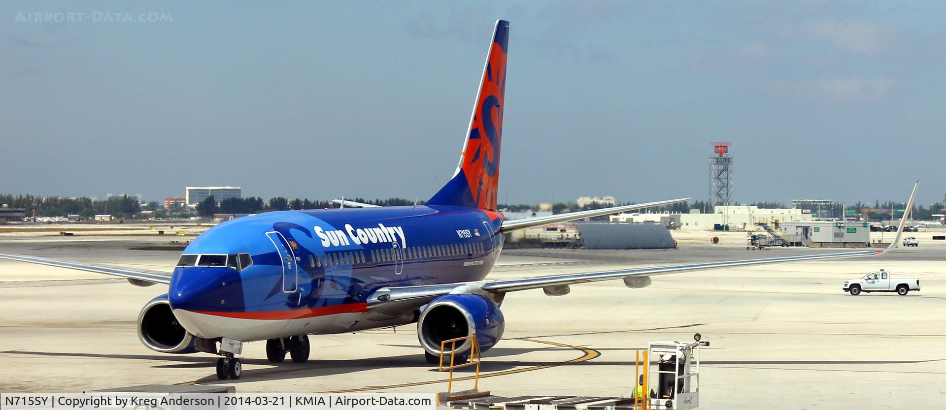 N715SY, 2004 Boeing 737-752 C/N 33787, Sun Country Airlines Boeing 737-700