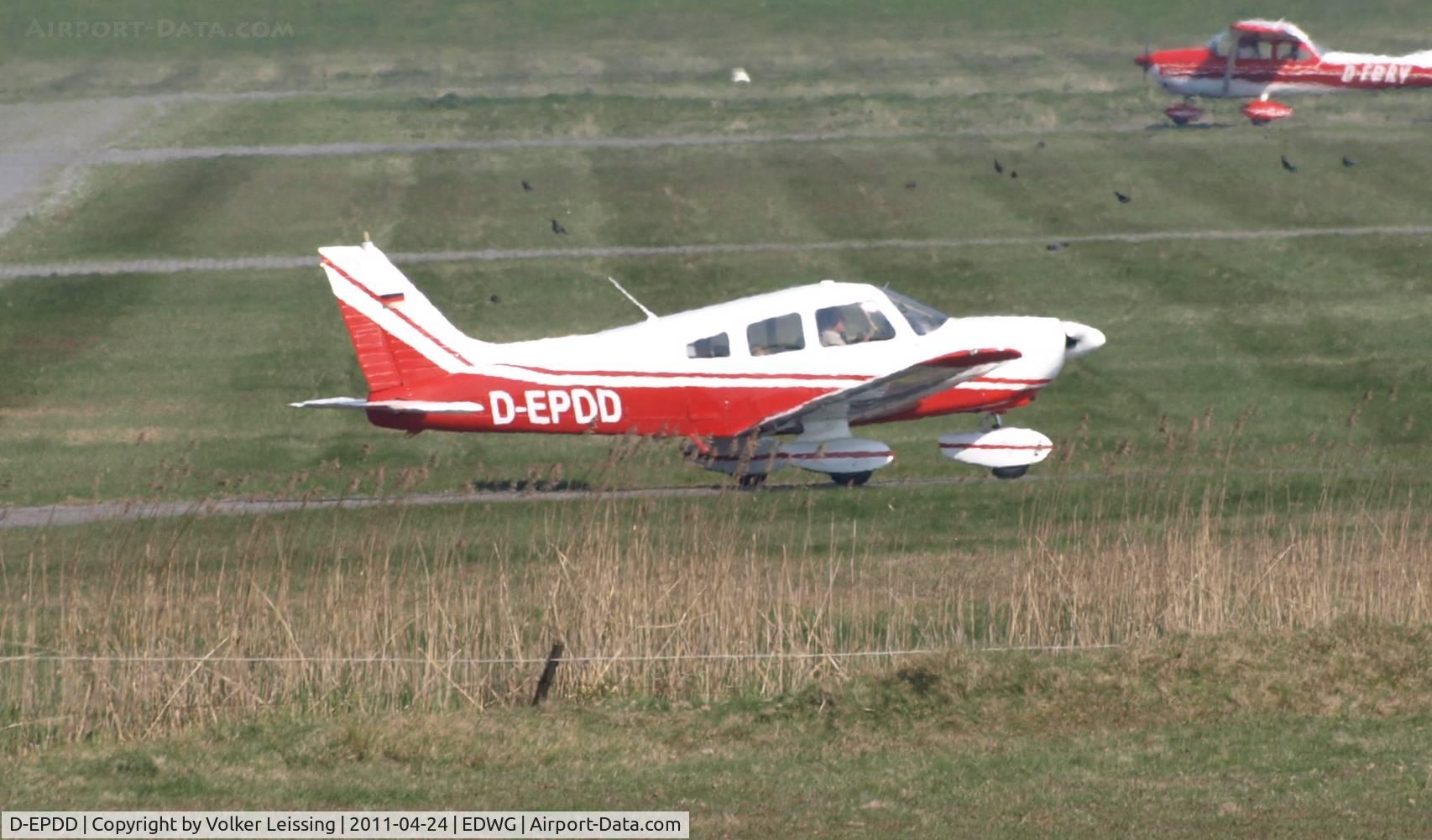 D-EPDD, 2008 Piper PA-28-181 Archer II C/N 28-7890528, taxiing