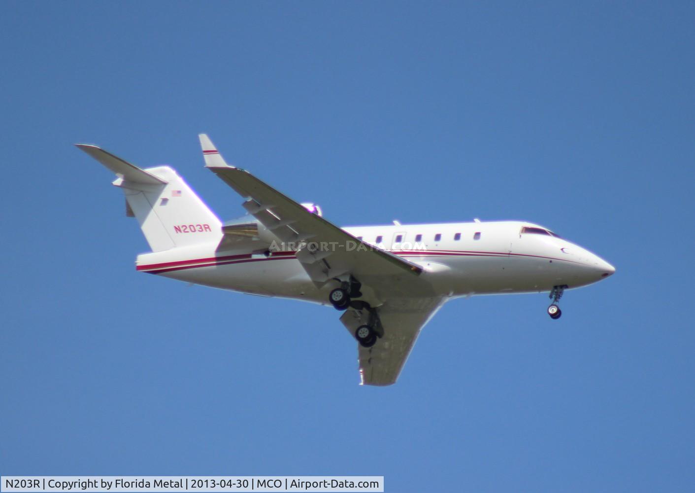 N203R, 1998 Bombardier Challenger 604 (CL-600-2B16) C/N 5386, Challenger 604