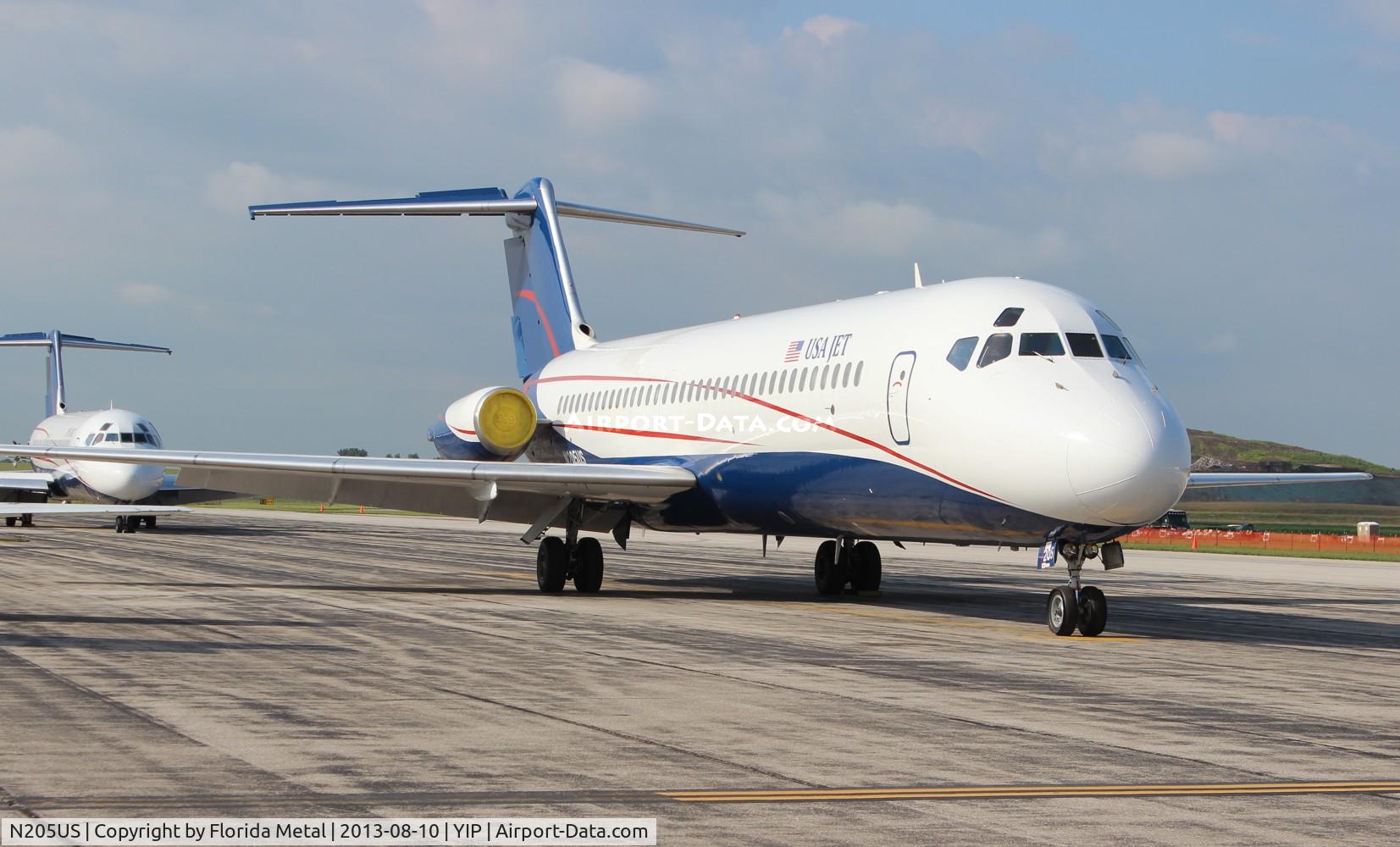 N205US, 1976 McDonnell Douglas DC-9-32F C/N 47690, USA Jet DC-9-32F