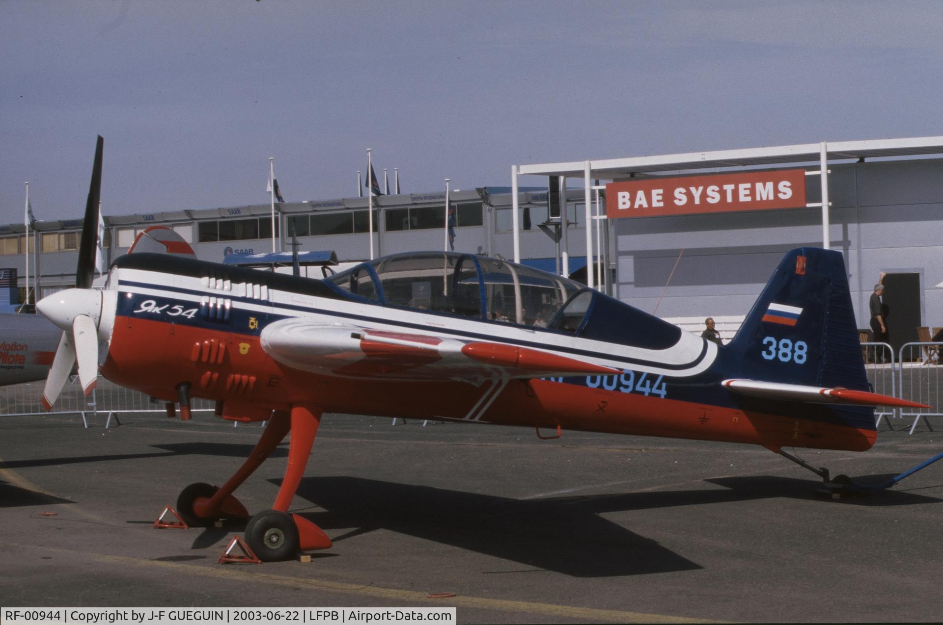 RF-00944, Yakovlev Yak-54 C/N Not found RF-00944, On display at 2003 Paris-Le Bourget airshow.