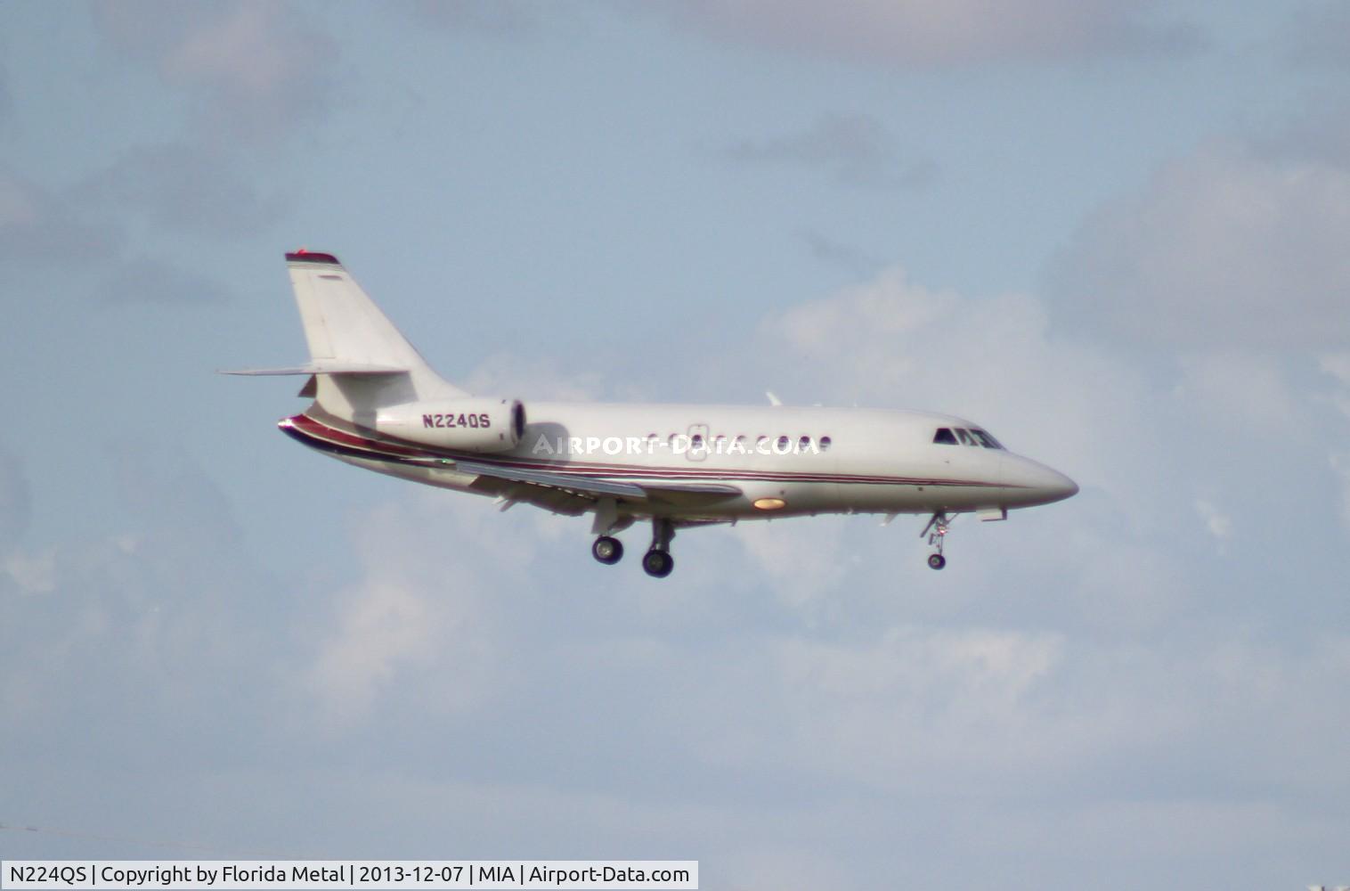 N224QS, 2000 Dassault Falcon 2000 C/N 124, Falcon 2000