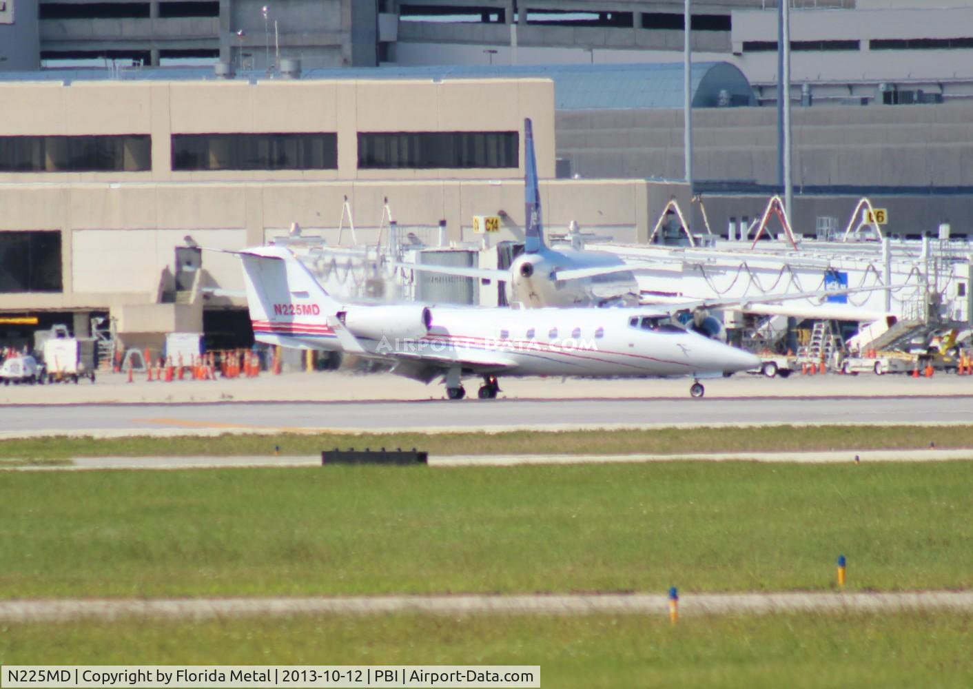 N225MD, 1983 Gates Learjet 55 C/N 085, Lear 55