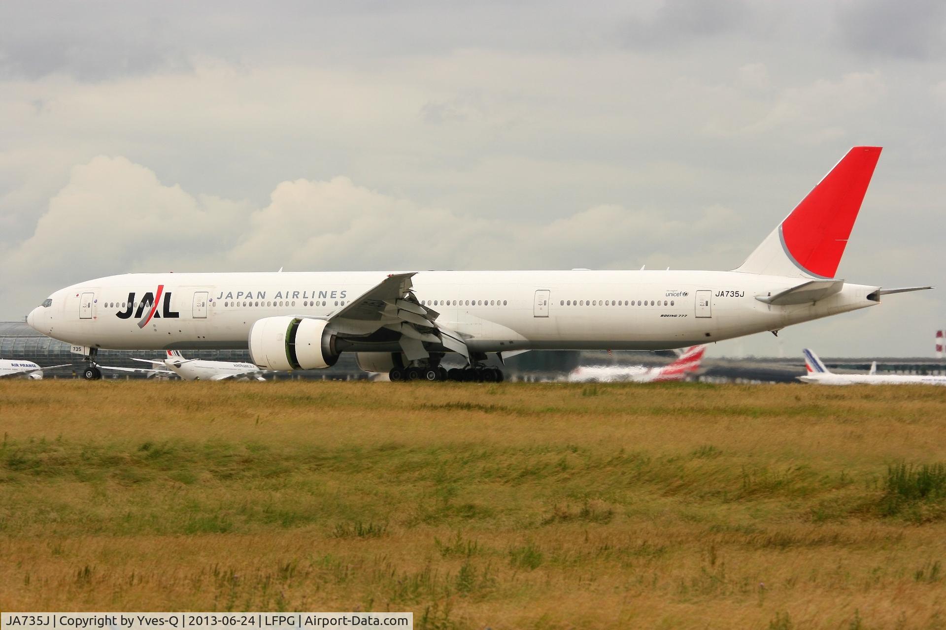 JA735J, 2006 Boeing 777-346/ER C/N 32434, Boeing 777-346ER, reverse thrust landing rwy 26L, Roissy Charles De Gaulle Airport (LFPG-CDG)