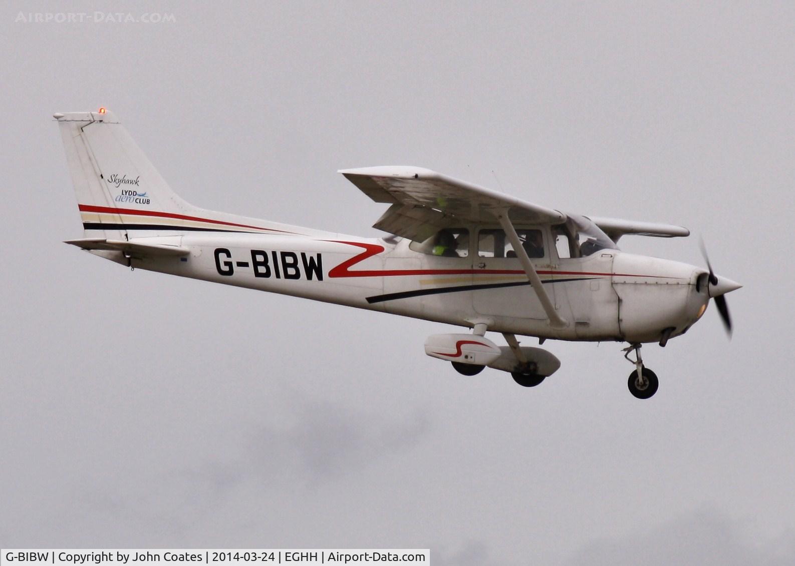 G-BIBW, 1978 Reims F172N Skyhawk C/N 1756, Arriving 08