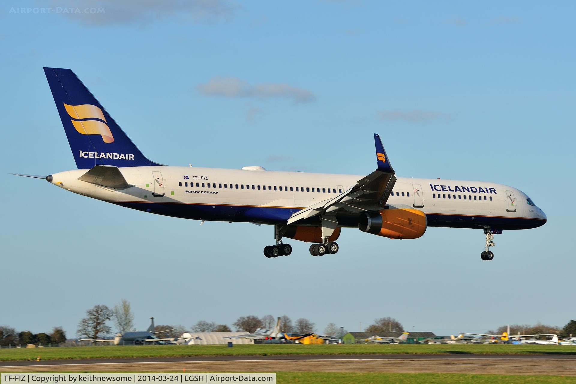 TF-FIZ, 2000 Boeing 757-256 C/N 30052, Landing onto runway 09 !