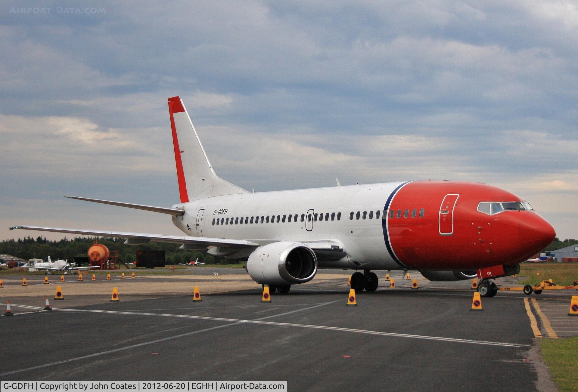 G-GDFH, 1993 Boeing 737-3Y5 C/N 25615, Arriving for repaint to Jet 2