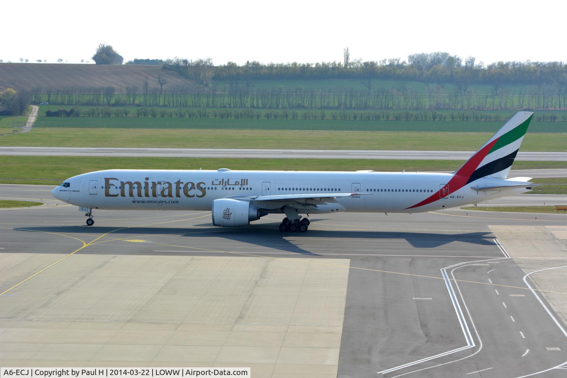 A6-ECJ, 2008 Boeing 777-31H/ER C/N 35583, B-777 at VIE