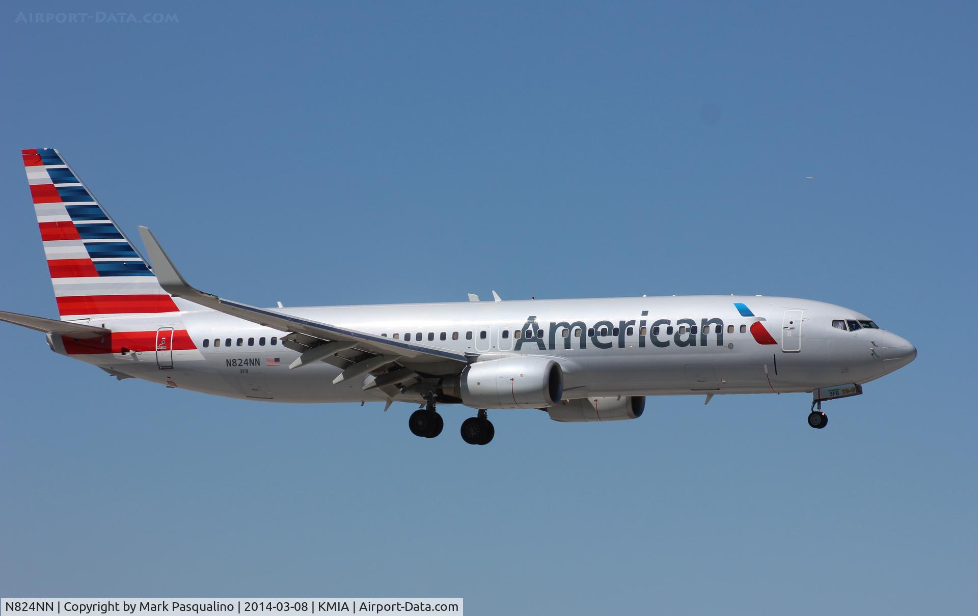 N824NN, 2010 Boeing 737-823 C/N 30916, Boeing 737-800