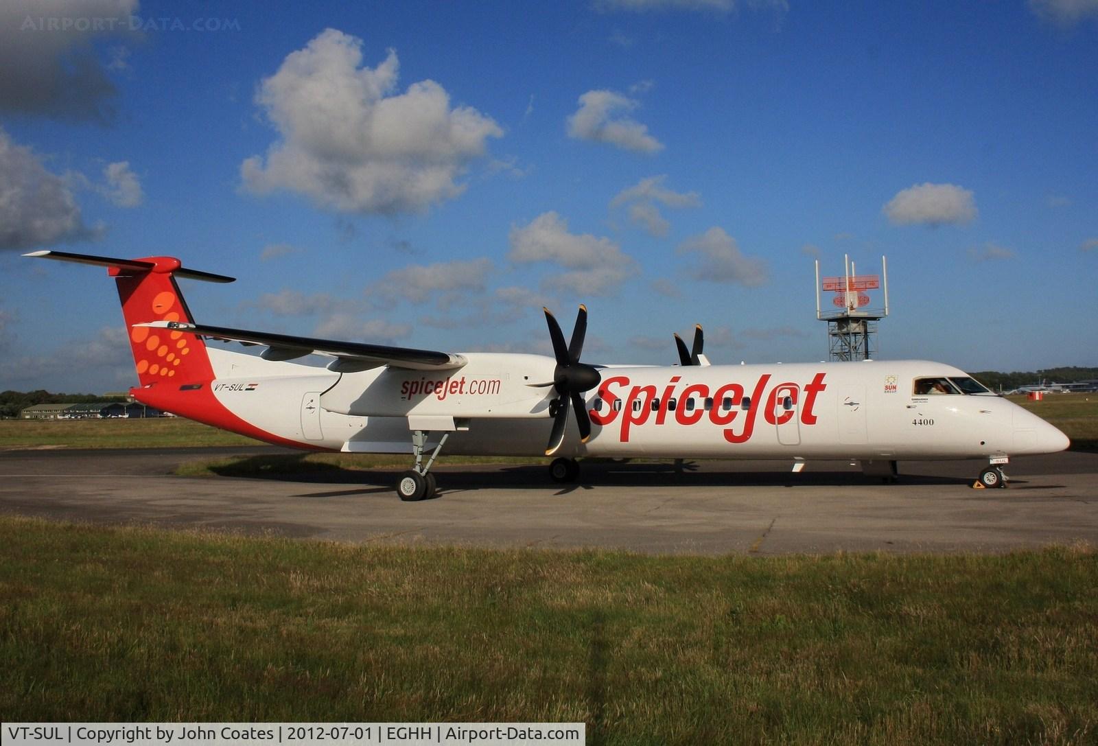 VT-SUL, 2012 De Havilland Canada DHC-8-402Q Dash 8 Dash 8 C/N 4400, Short stop at Signatures during delivery to India