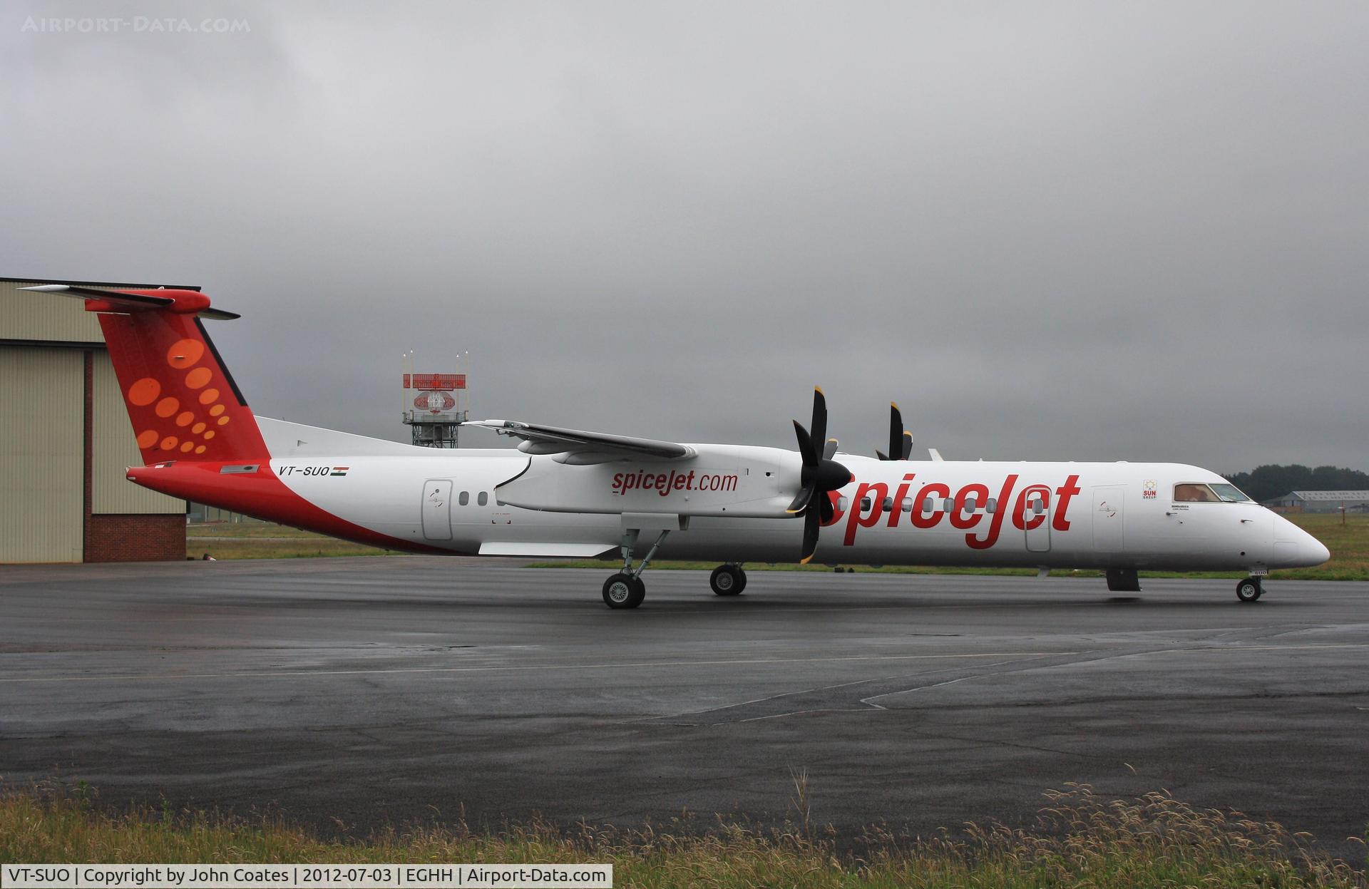 VT-SUO, 2012 De Havilland Canada DHC-8-402Q Dash 8 Dash 8 C/N 4404, Short stop at Signatures during delivery