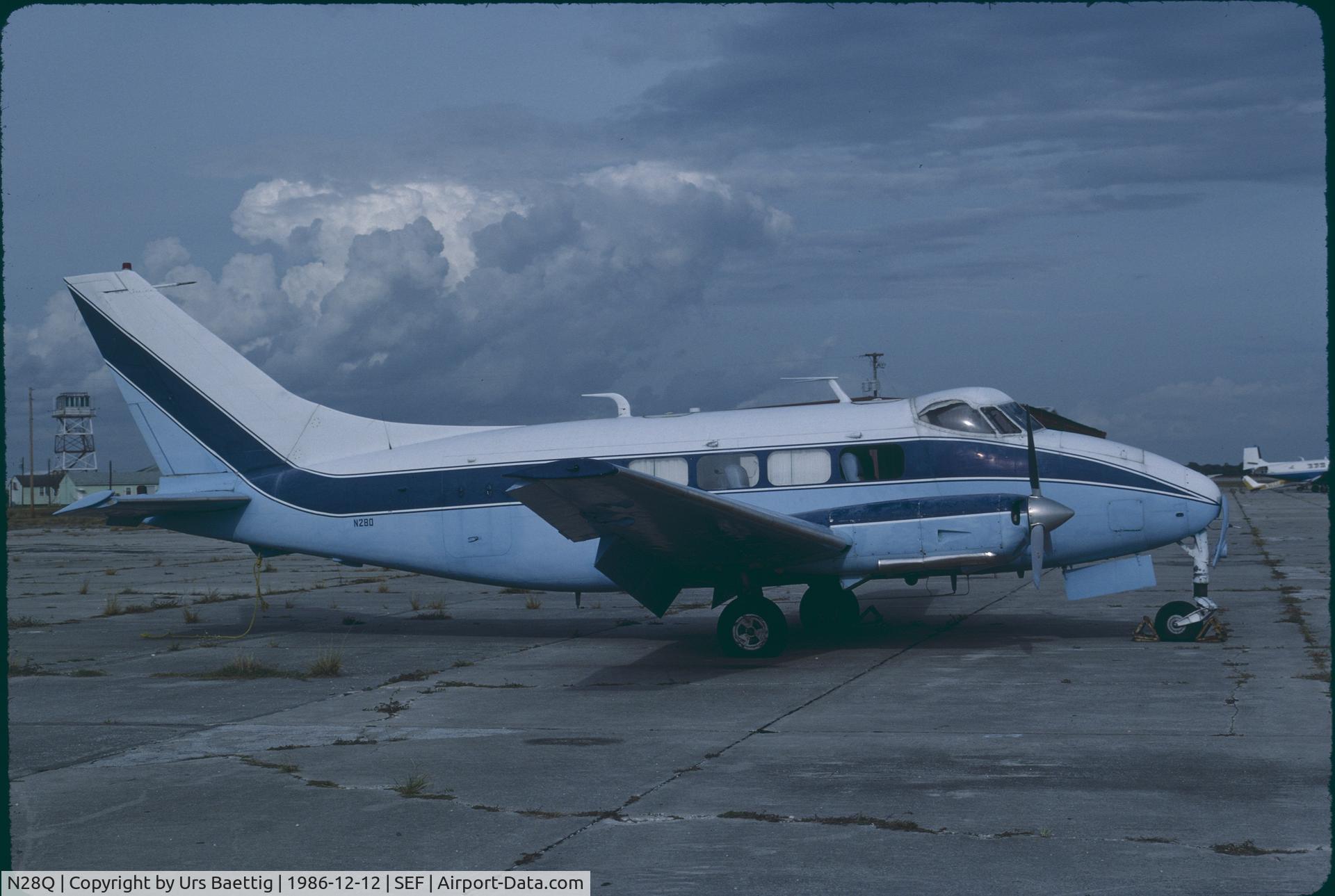 N28Q, 1952 De Havilland DH-104 Dove 6BA C/N 04354, Sebring, FLA, DEC 1986