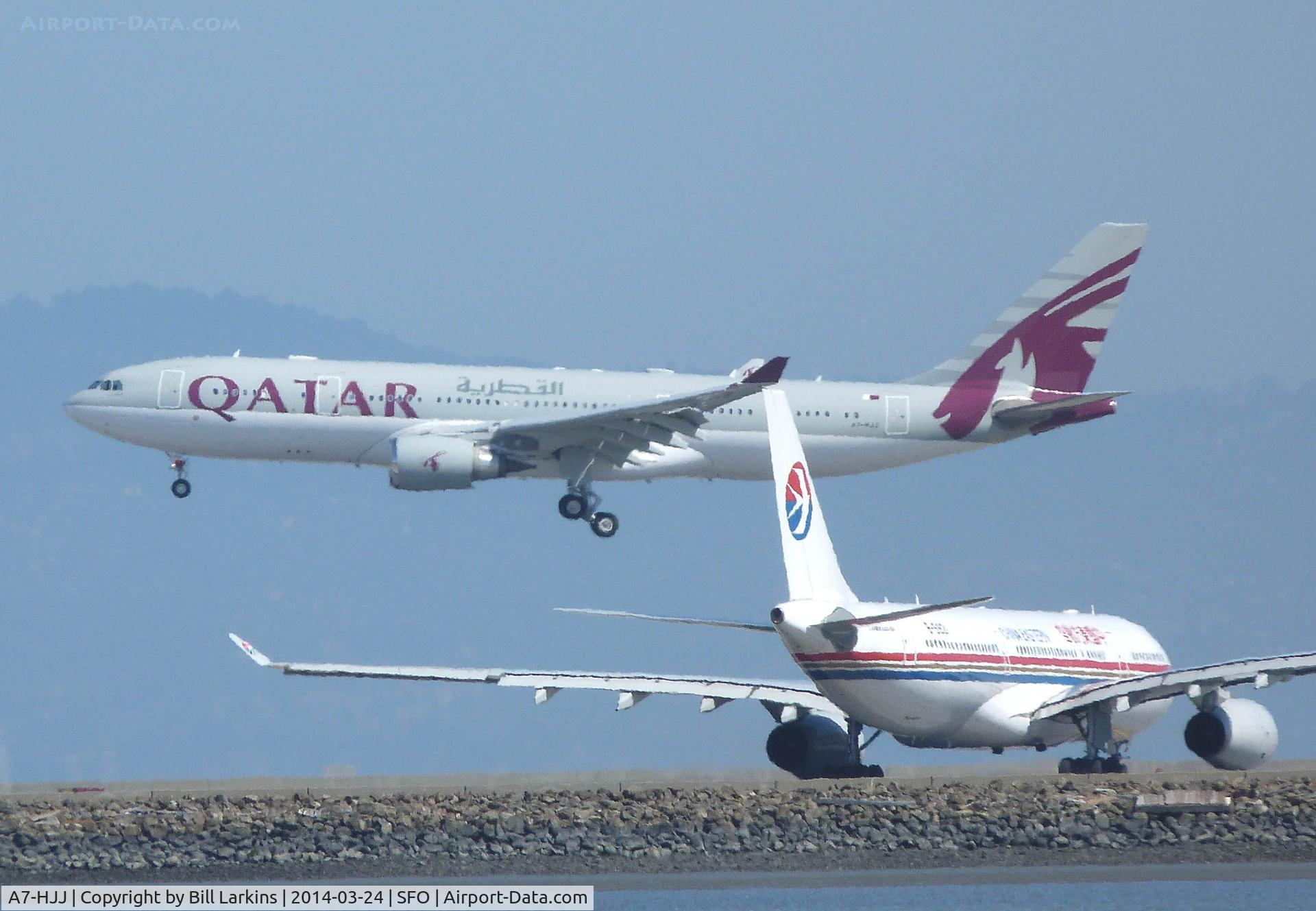 A7-HJJ, 2002 Airbus A330-203 C/N 487, Landing at San Francisco.