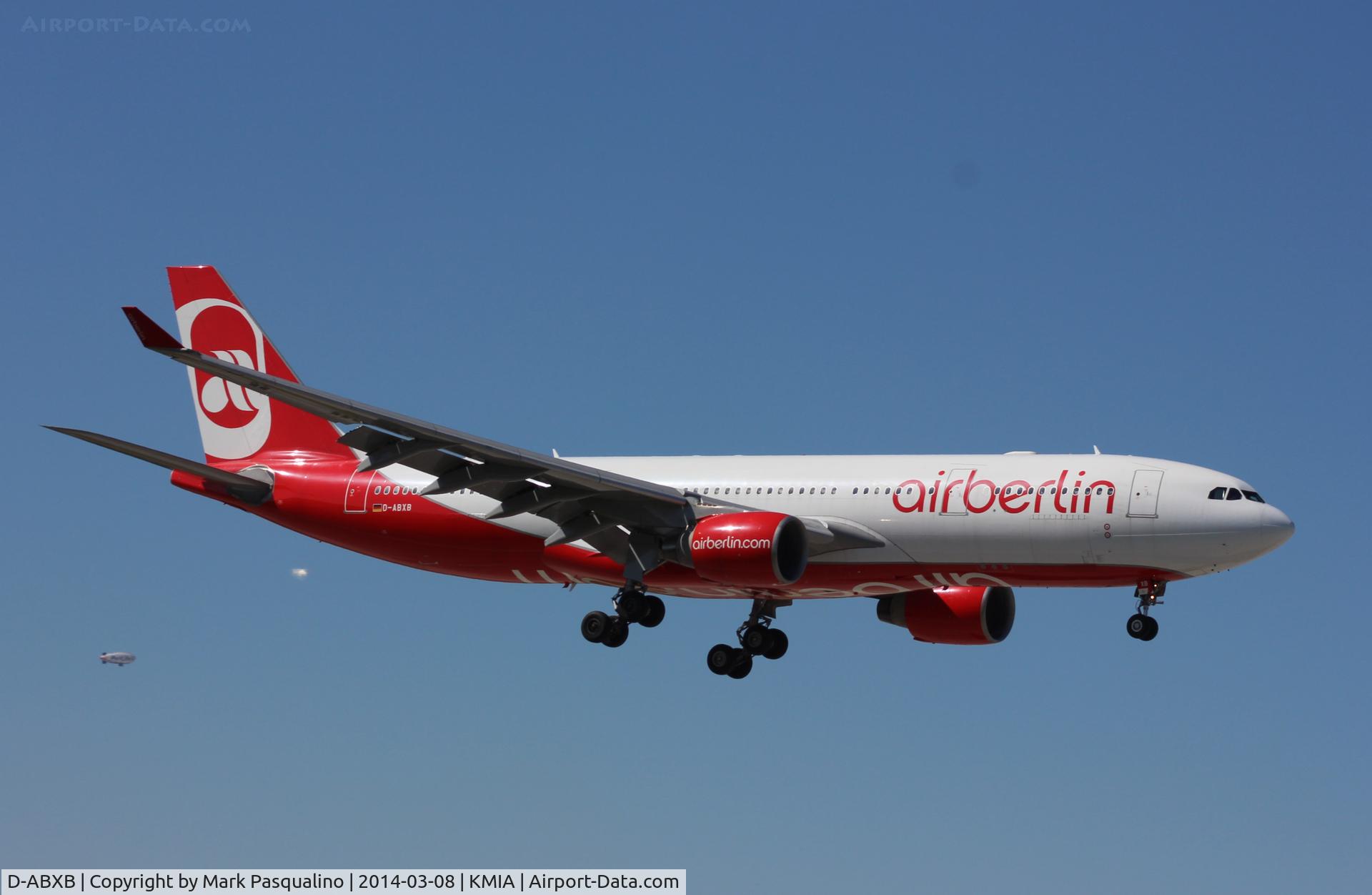 D-ABXB, 2000 Airbus A330-223 C/N 322, Airbus A330-200