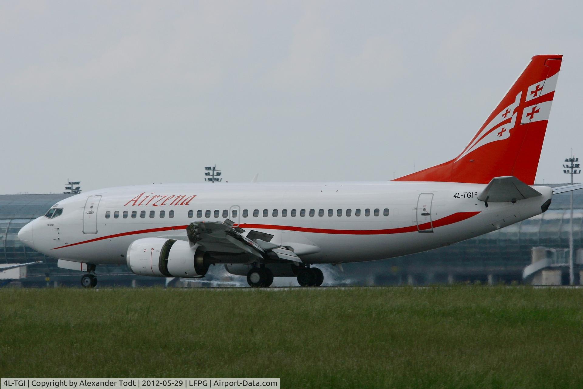 4L-TGI, 1996 Boeing 737-505 C/N 26336, Boeing 737-505, Reverse thrust landing rwy 26L, Roissy Charles De Gaulle Airport (LFPG-CDG)