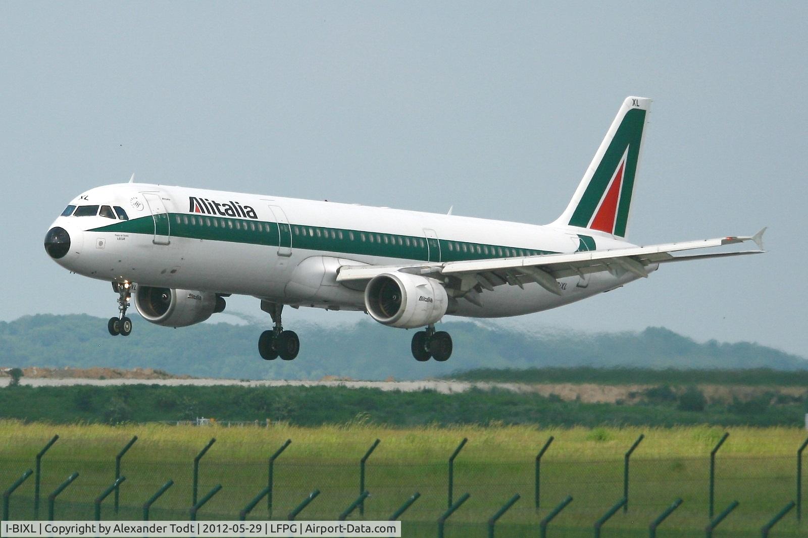 I-BIXL, 1995 Airbus A321-112 C/N 513, Airbus A321-112, On final Rwy 26L, Roissy Charles De Gaulle Airport (LFPG-CDG)