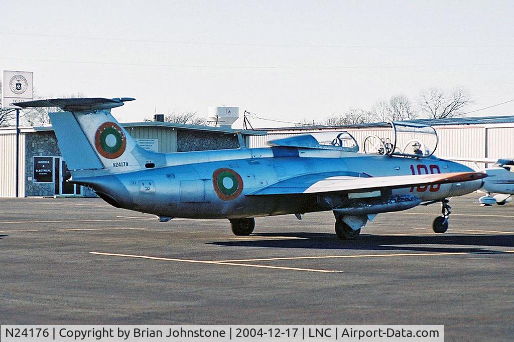 N24176, Aero L-29 Delfin C/N 294894, N24176 2 Aero  L-29 Delfin  LNC 17.12.04