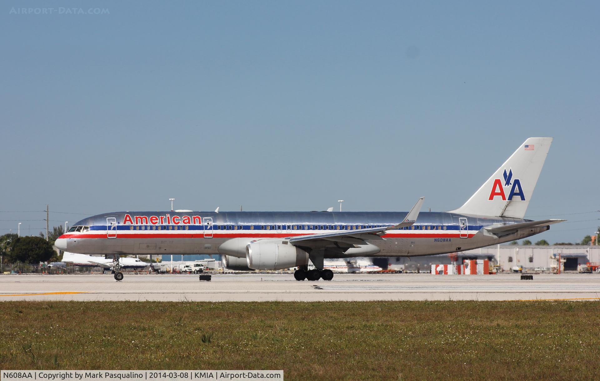 N608AA, 1996 Boeing 757-223 C/N 27446, Boeing 757-200