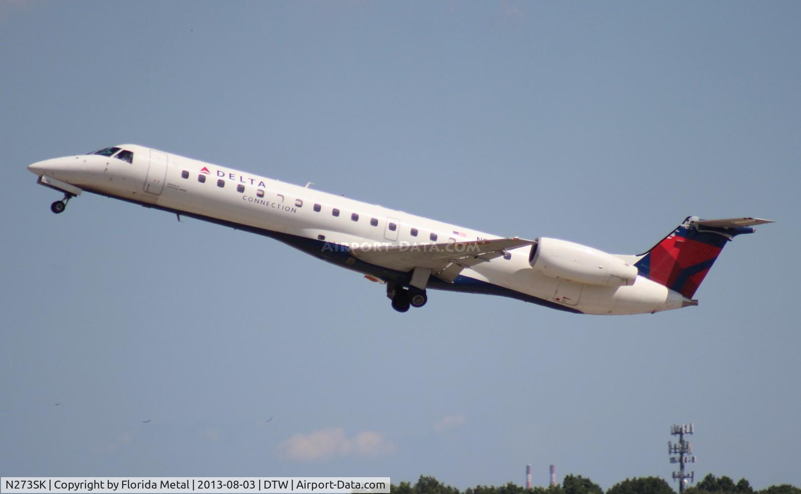 N273SK, 2000 Embraer EMB-145LR C/N 145331, Delta Connection E145