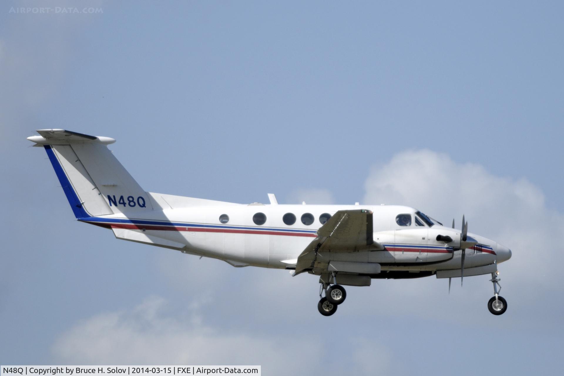 N48Q, 1981 Beech B200C King Air King Air C/N BL-48, On approach