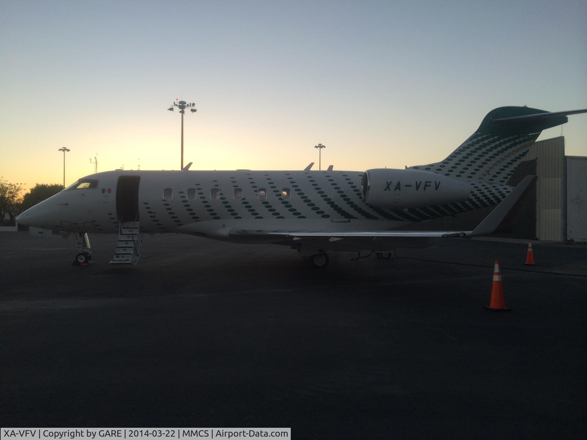 XA-VFV, Bombardier Challenger 300 (BD-100-1A10) C/N 20427, EXHAUST