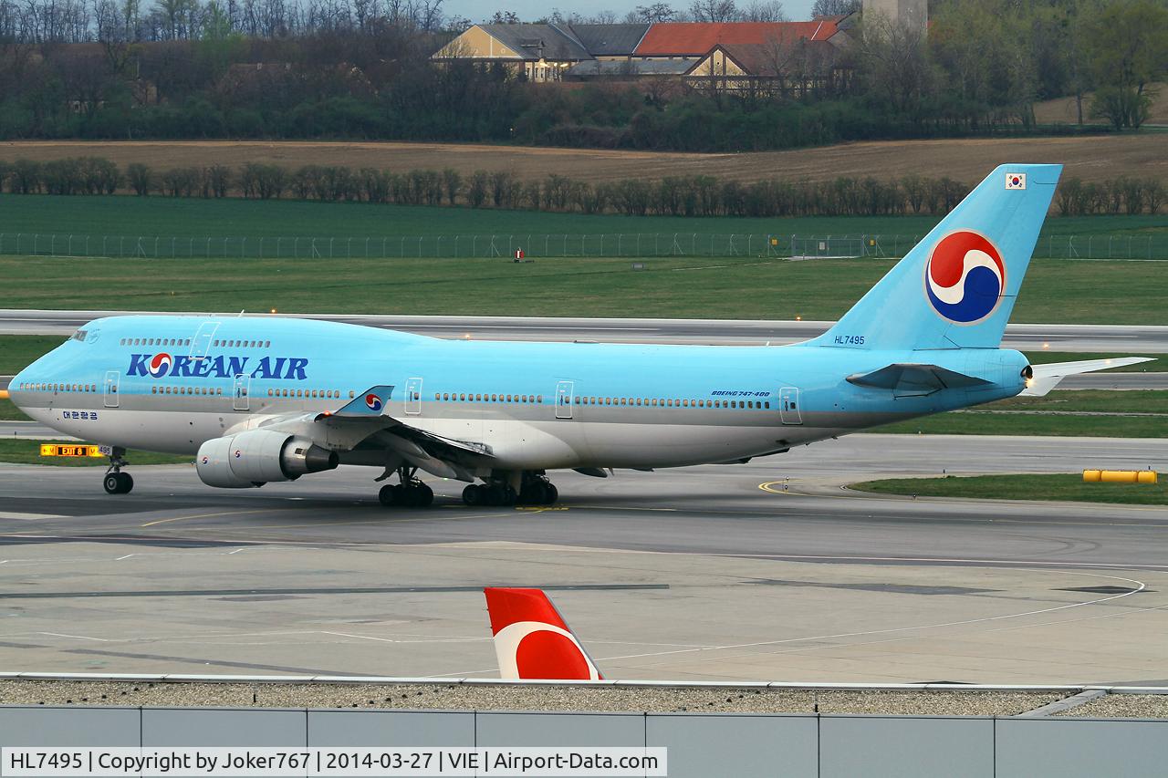 HL7495, Boeing 747-4B5 C/N 28096, Korean Air