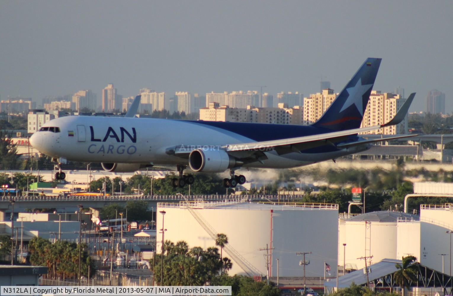 N312LA, 2001 Boeing 767-316F C/N 32572, LAN Cargo 767-300