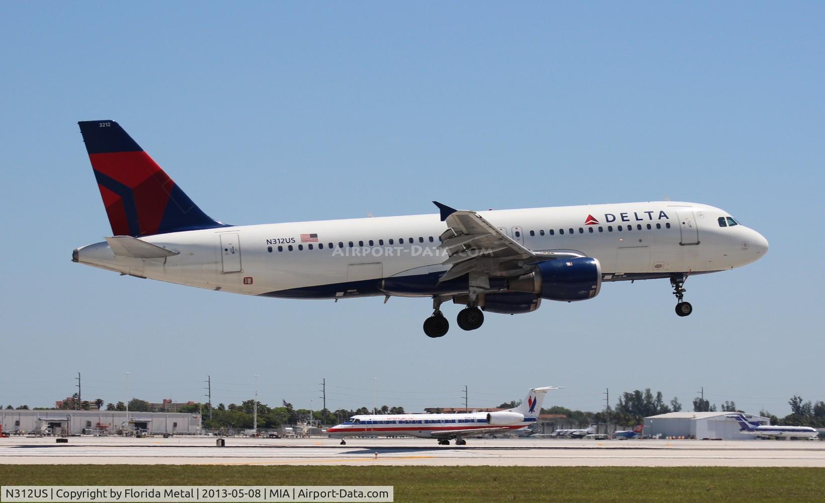 N312US, 1990 Airbus A320-211 C/N 152, Delta A320