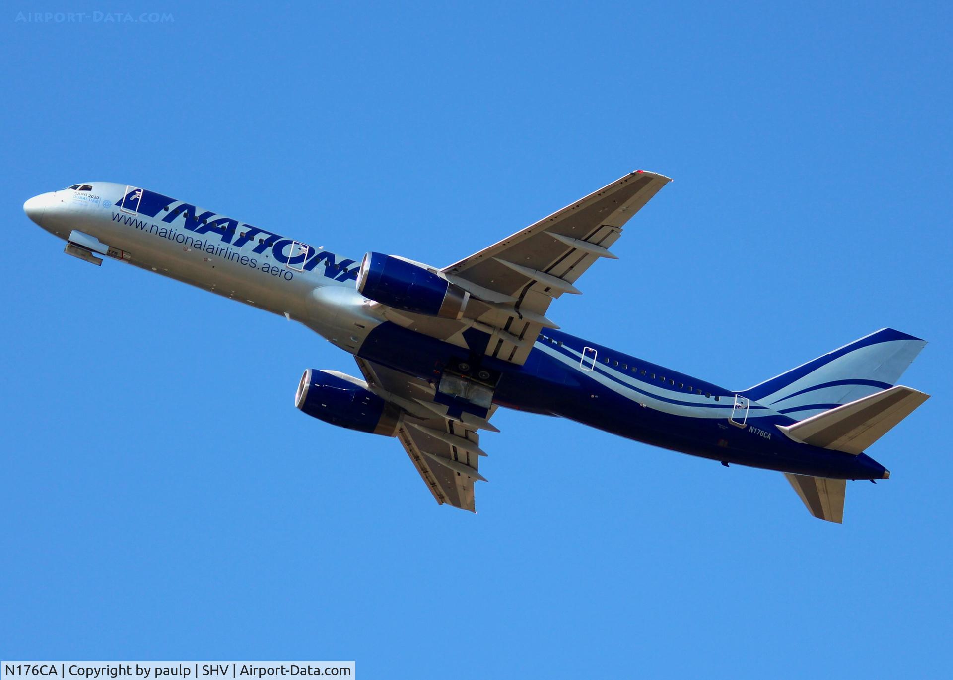 N176CA, 1990 Boeing 757-28A C/N 24543, At Shreveport Regional.