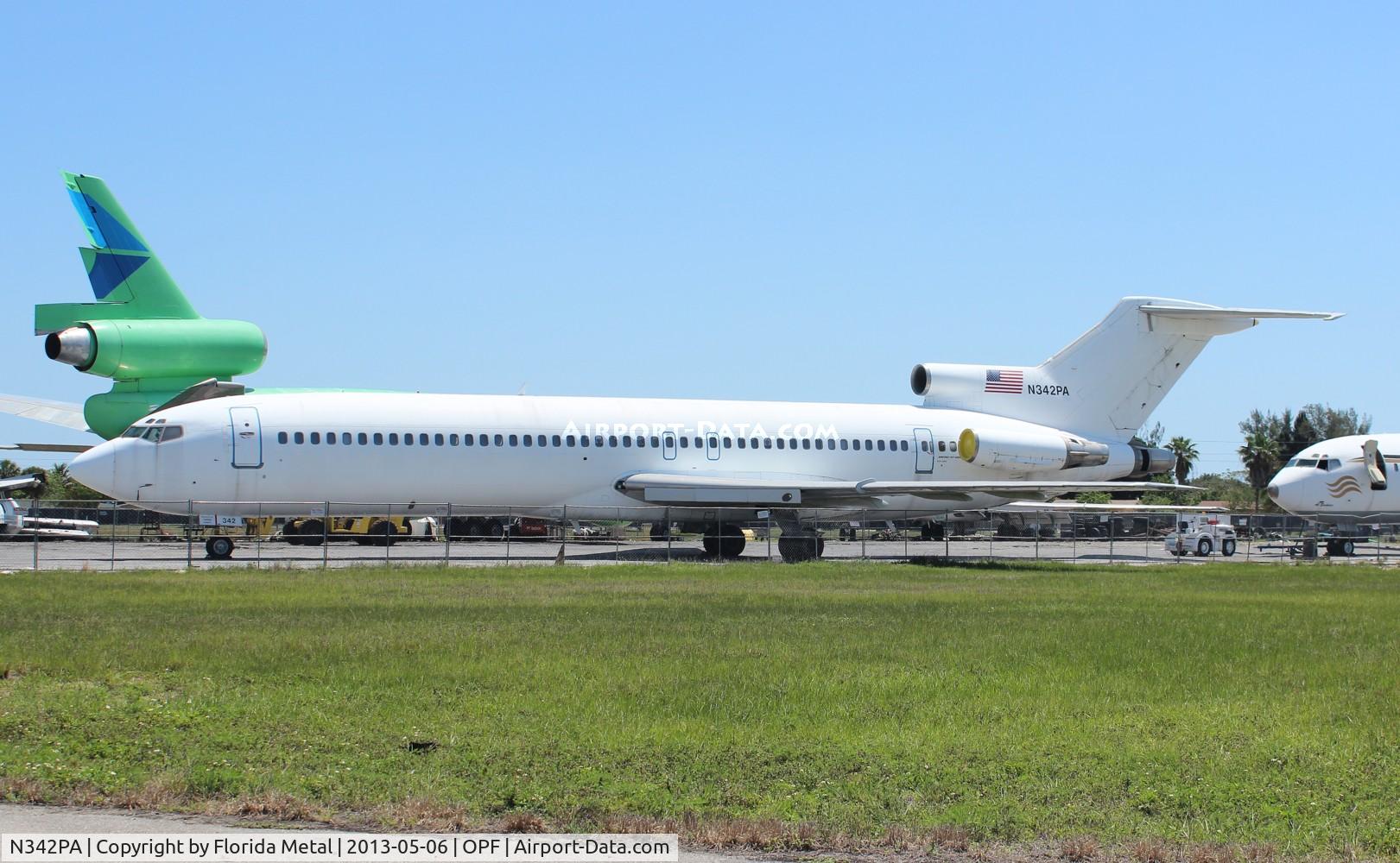 N342PA, 1979 Boeing 727-222 C/N 21893, Untitled former Pan Am (Boston Maine version)