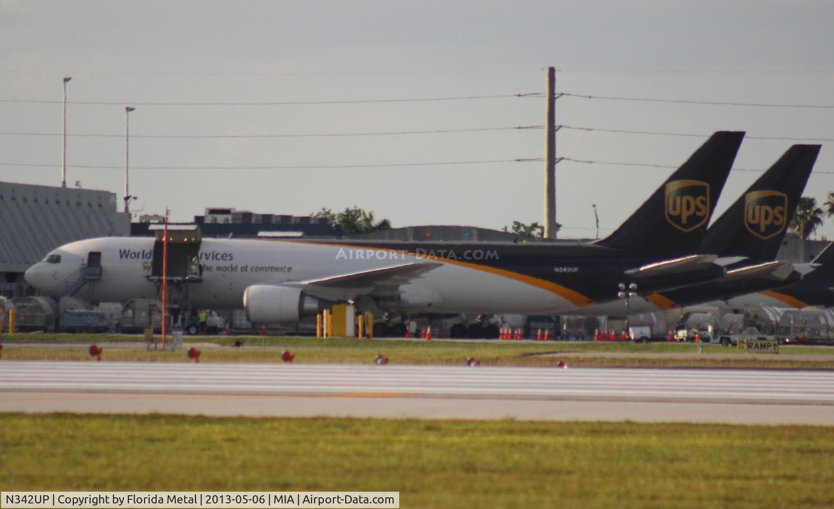 N342UP, 2011 Boeing 767-34AF C/N 37865, UPS 767-300