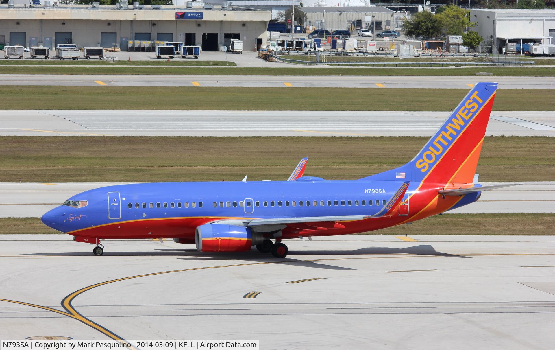 N793SA, 2001 Boeing 737-7H4 C/N 27888, Boeing 737-700