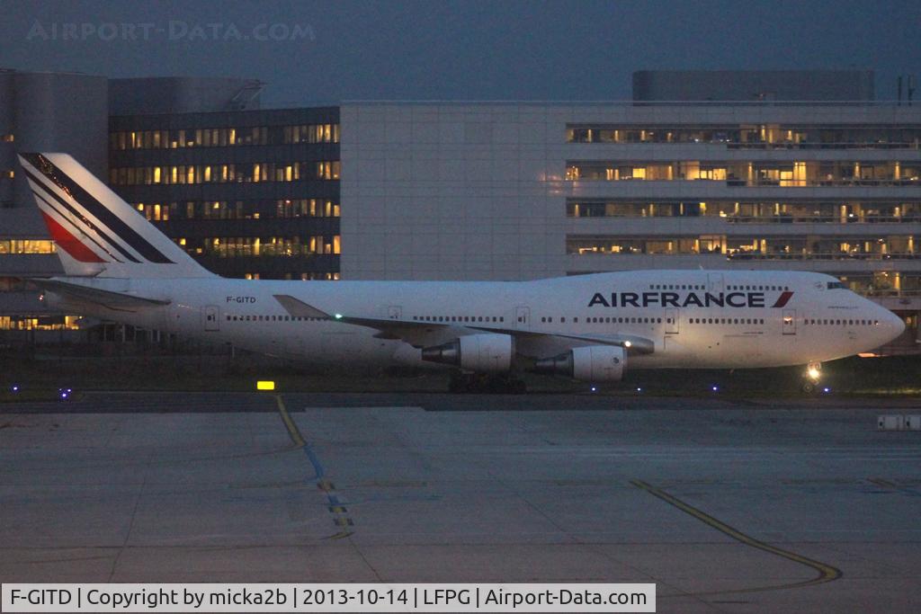 F-GITD, 1992 Boeing 747-428 C/N 25600, Taxiing