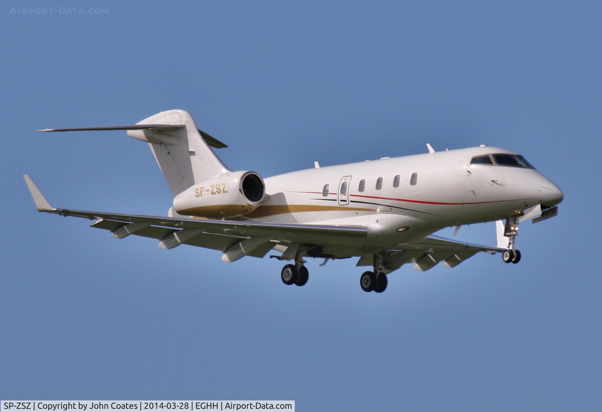 SP-ZSZ, 2005 Bombardier Challenger 300 (BD-100-1A10) C/N 20044, Approach to 08