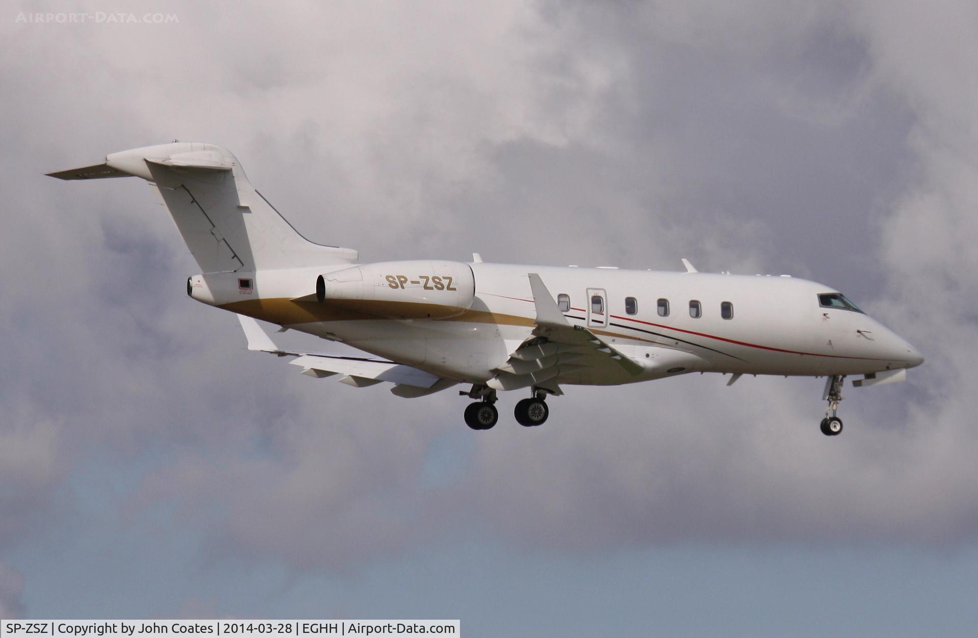 SP-ZSZ, 2005 Bombardier Challenger 300 (BD-100-1A10) C/N 20044, Arriving 08