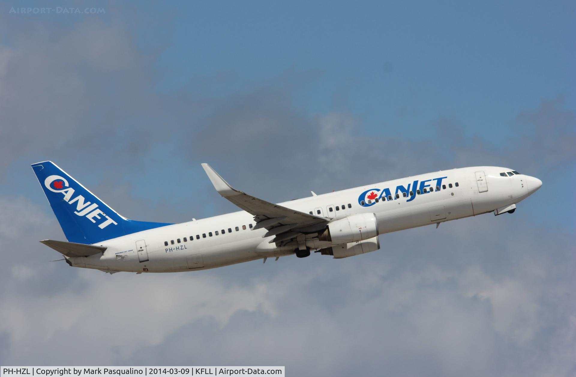PH-HZL, 2001 Boeing 737-8K2 C/N 30391, Boeing 737-800