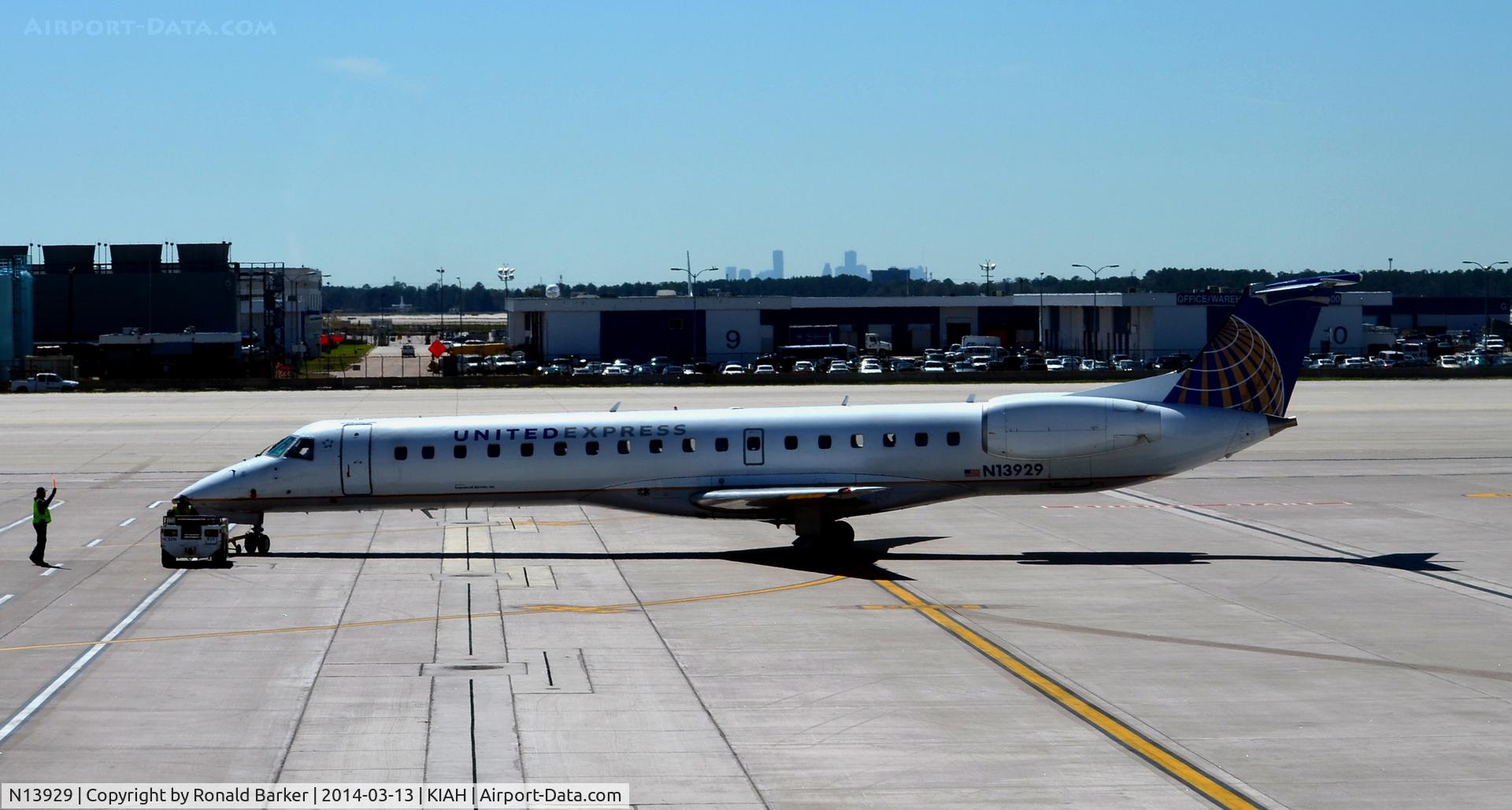 N13929, 1997 Embraer EMB-145EP (ERJ-145EP) C/N 145009, Pushback Houston