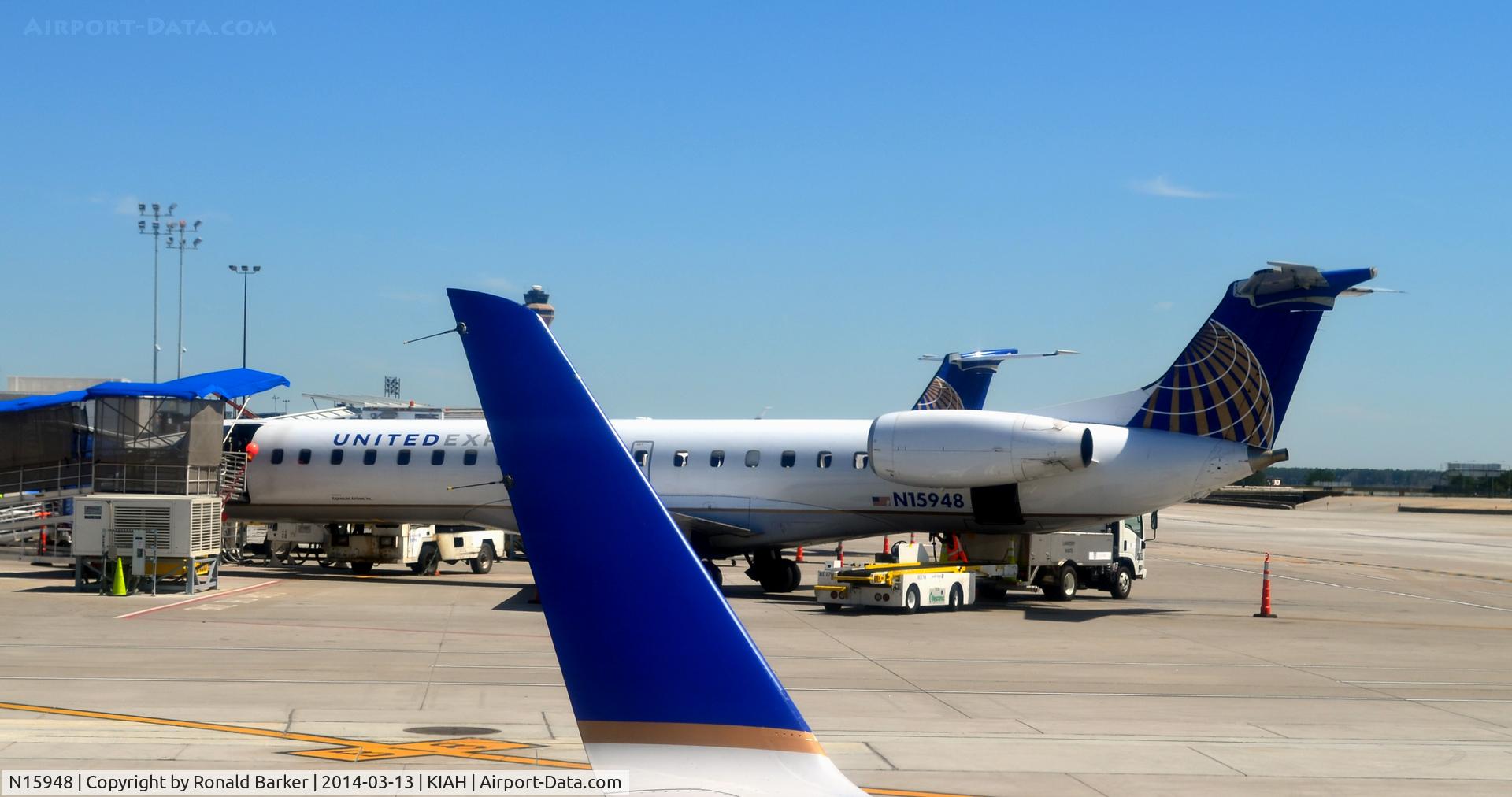 N15948, 1998 Embraer EMB-145EP (ERJ-145EP) C/N 145056, At the gate Houston