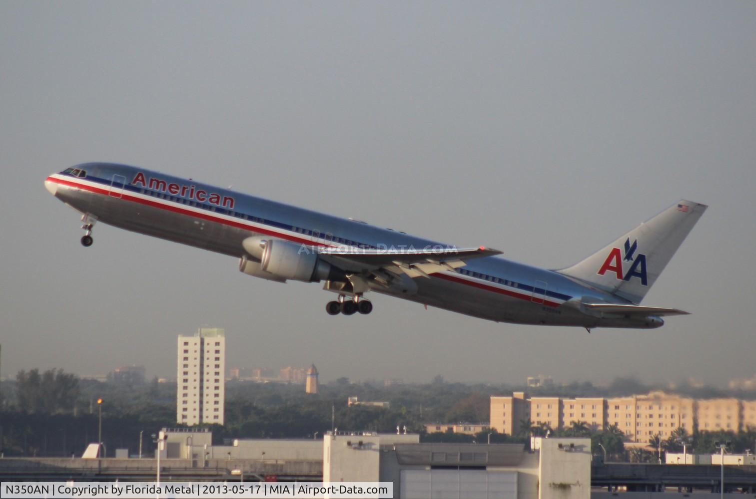 N350AN, 2003 Boeing 767-323/ER C/N 33089, American 767-300