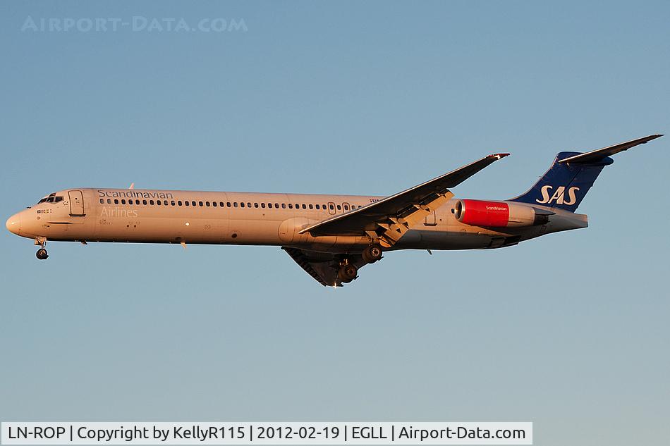 LN-ROP, 1985 McDonnell Douglas MD-82 (DC-9-82) C/N 49384, London Heathrow - SAS Scandinavian Airways
