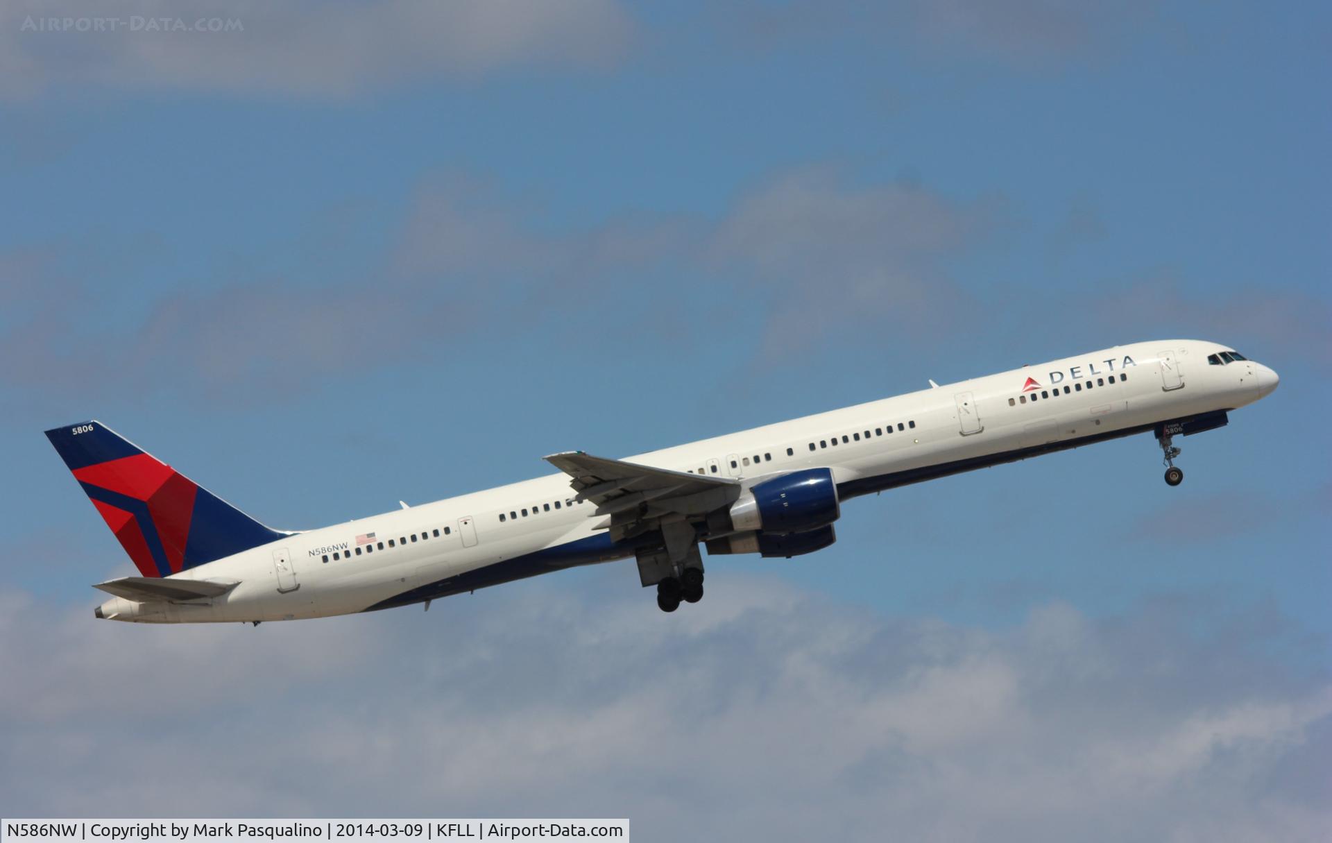 N586NW, 2002 Boeing 757-351 C/N 32987, Boeing 757-300