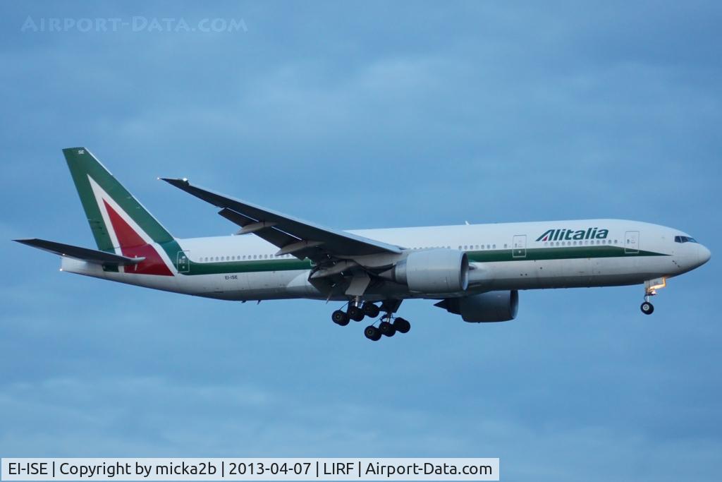 EI-ISE, 2002 Boeing 777-243/ER C/N 32856, Landing