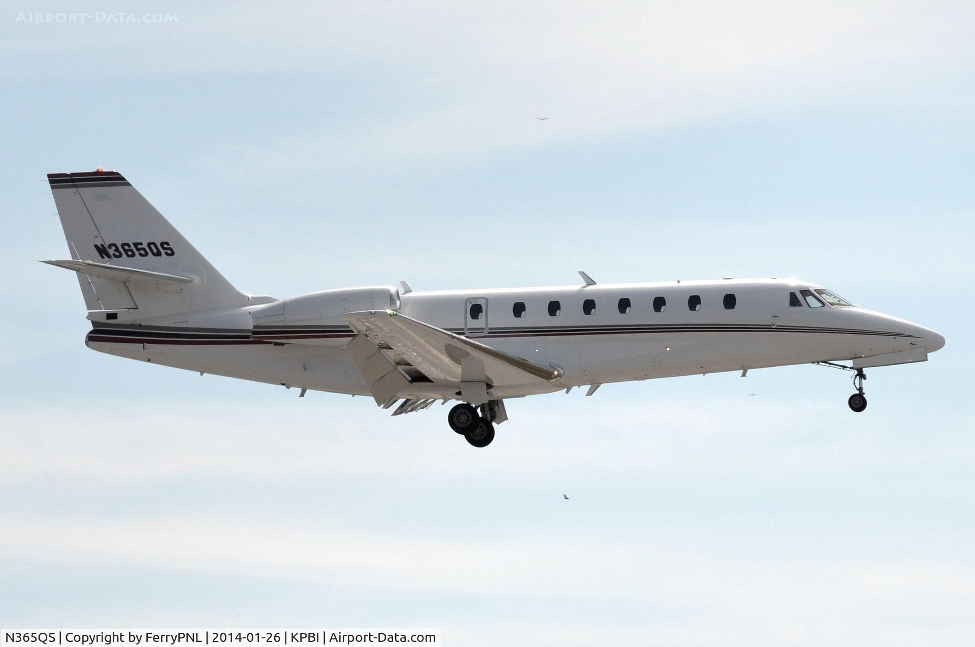 N365QS, 2005 Cessna 680 Citation Sovereign C/N 680-0057, Netjets Ce680 arriving in PBI