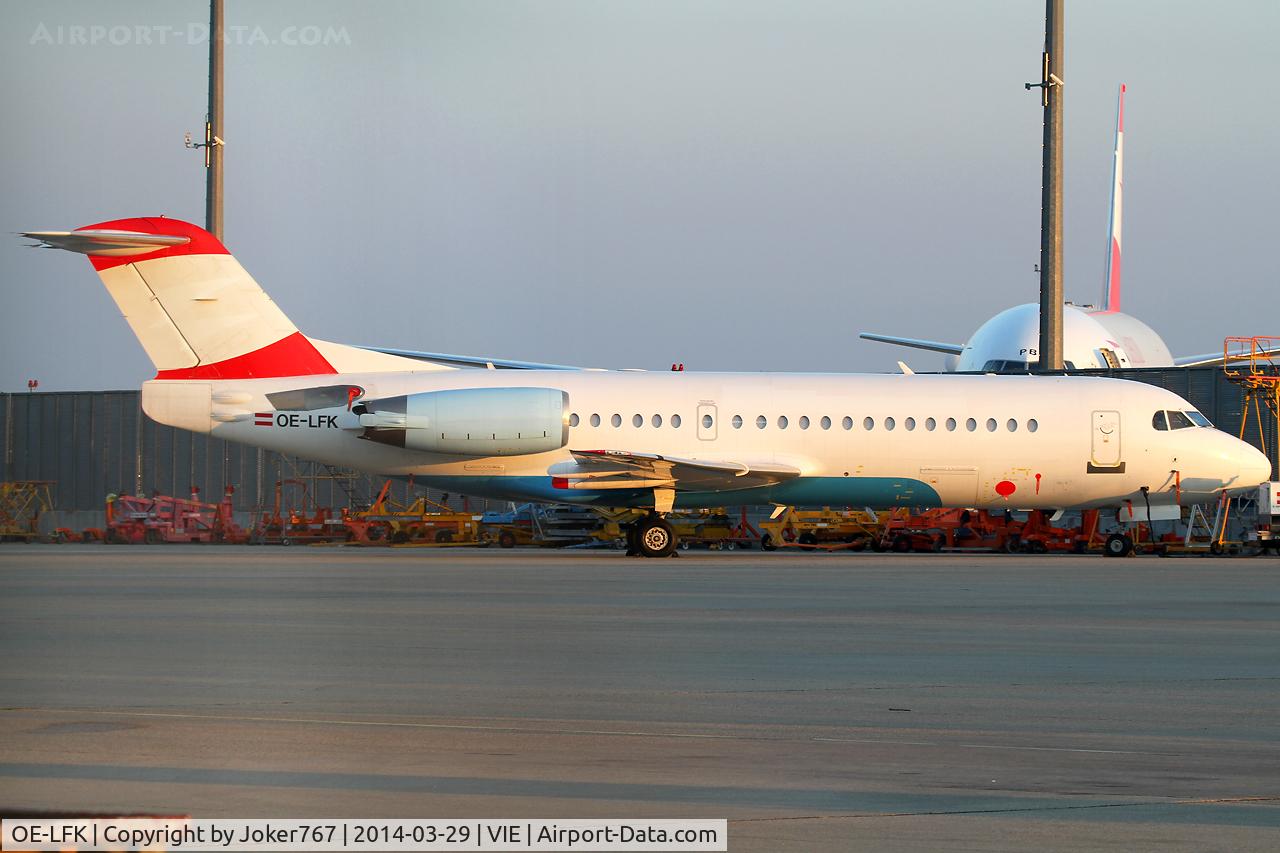 OE-LFK, 1995 Fokker 70 (F-28-0070) C/N 11555, Austrian Airlines