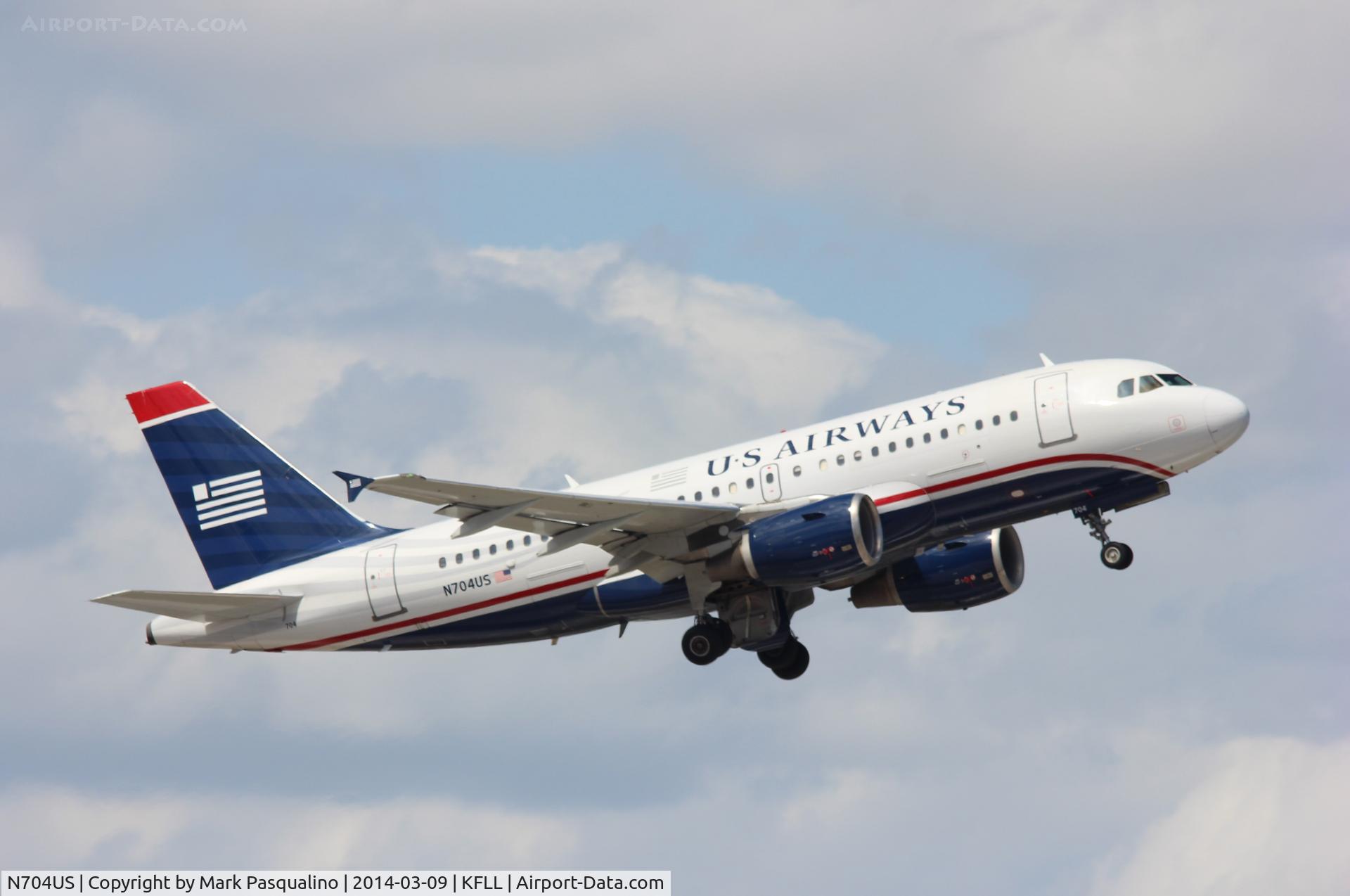 N704US, 1998 Airbus A319-112 C/N 0922, Airbus A319