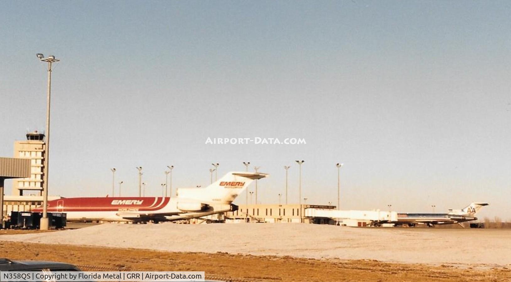 N358QS, 1966 Boeing 727-21 C/N 19005, Emery 727-100 taken circa 1987