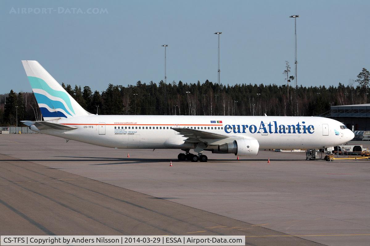 CS-TFS, 1992 Boeing 767-3Y0/ER C/N 25411, Parked at ramp R.