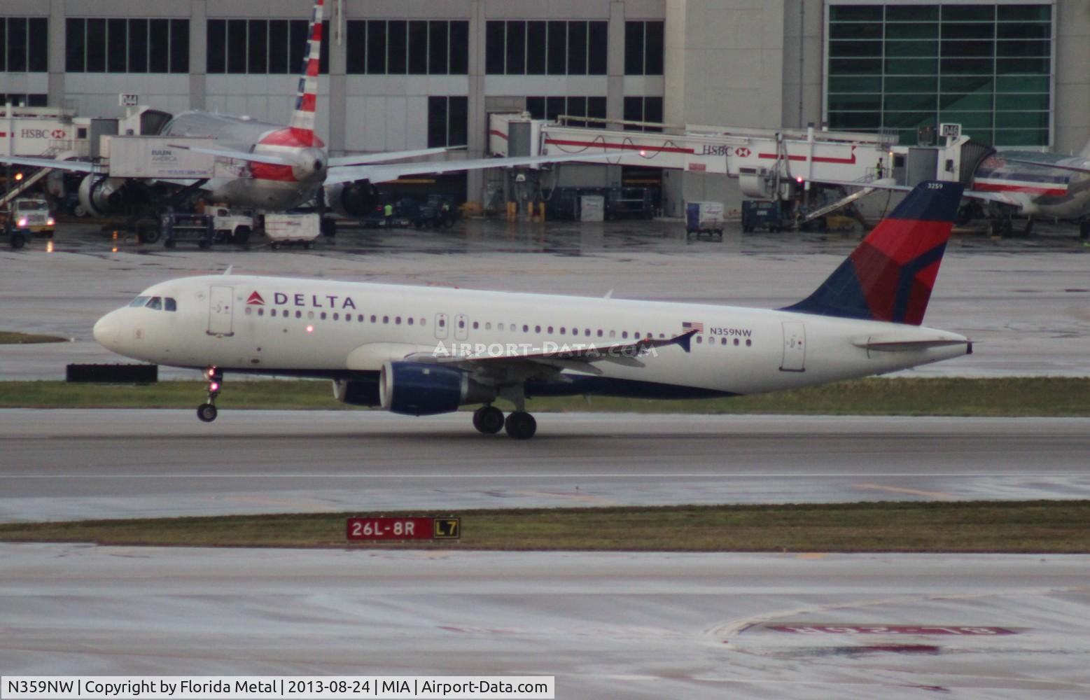 N359NW, 1998 Airbus A320-212 C/N 846, Delta A320