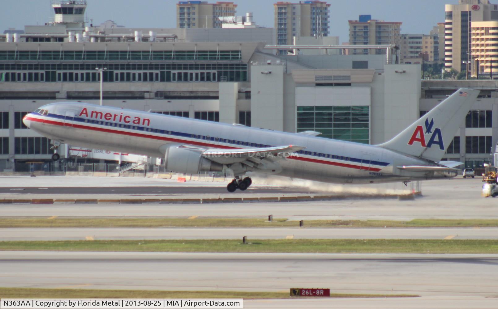 N363AA, 1988 Boeing 767-323 C/N 24044, American 767-300